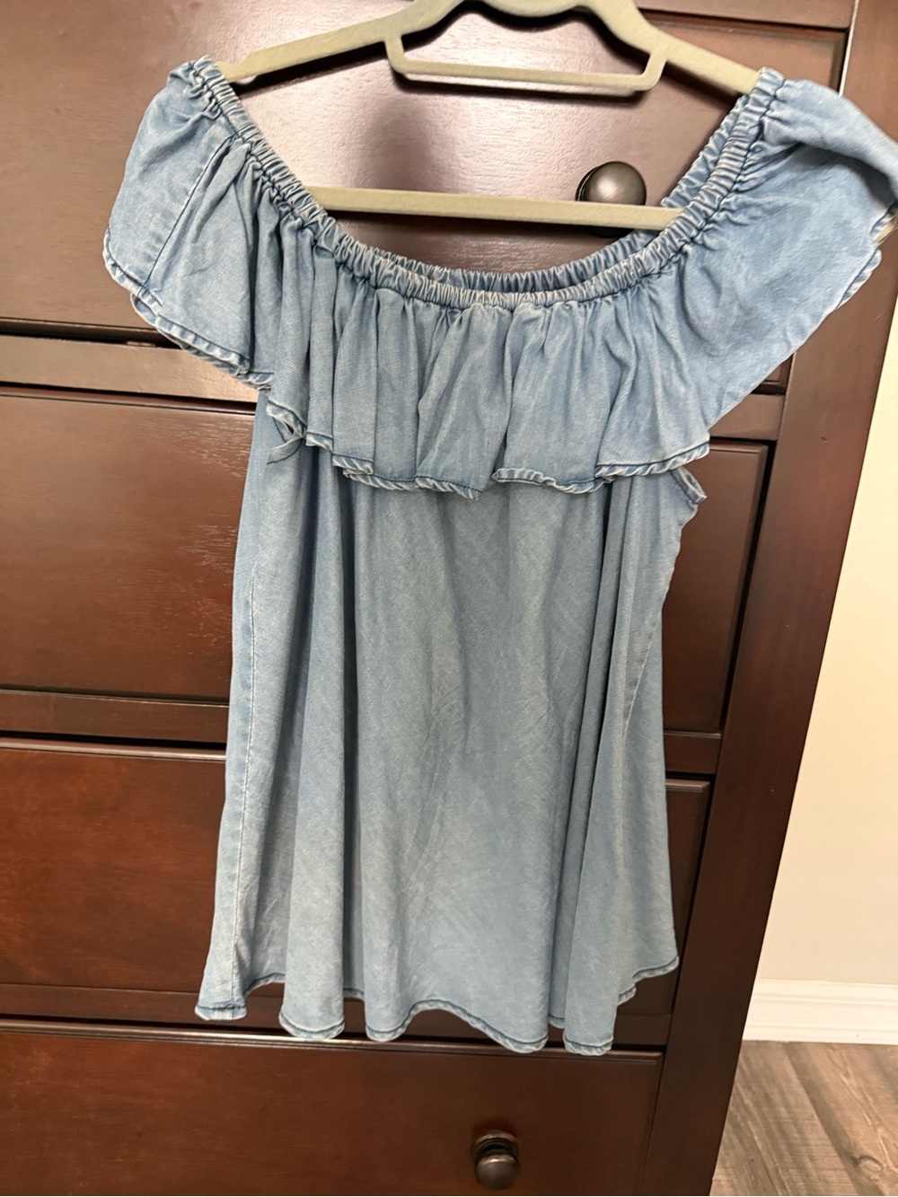 Chambray Tencel Blue Off-Shoulder swing top